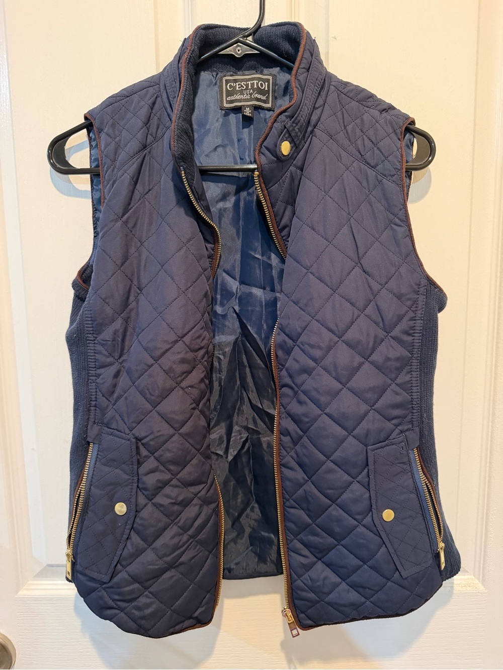 Cesttoi Quilted Navy Sleeveless Vest with Gold Accents
